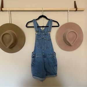 Old Navy overalls ✨